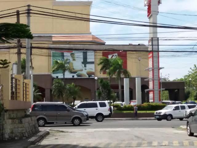 722 Metropolis Tower Hotel Bantud Hacienda Exterior photo